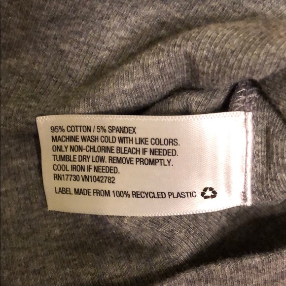 Grey crop top - Picture 2 of 3